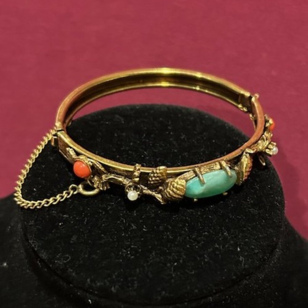 Victorian Revival Fall Winter Pinecone Stone Hing… - image 4